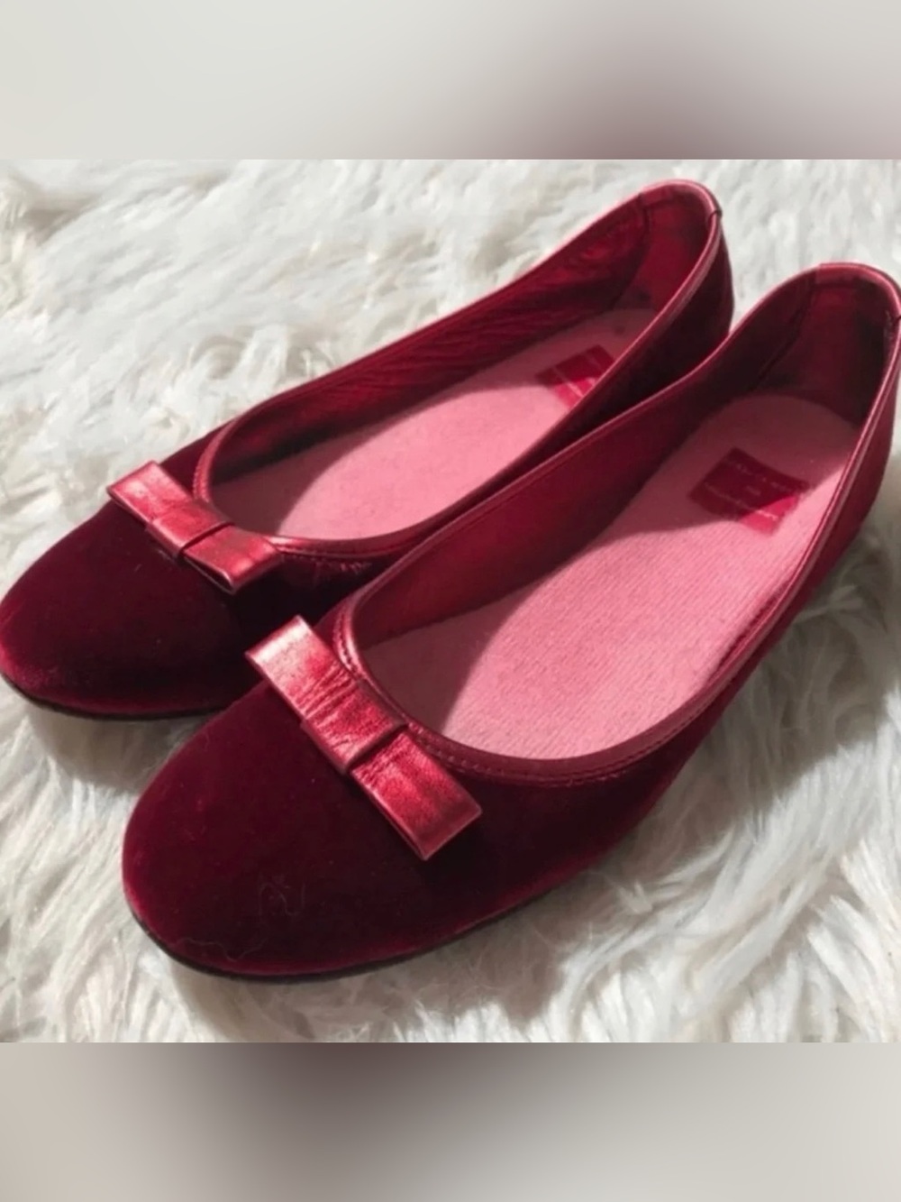 Bloomingdale's Velvet Flats Cashmere 7.5 $478
